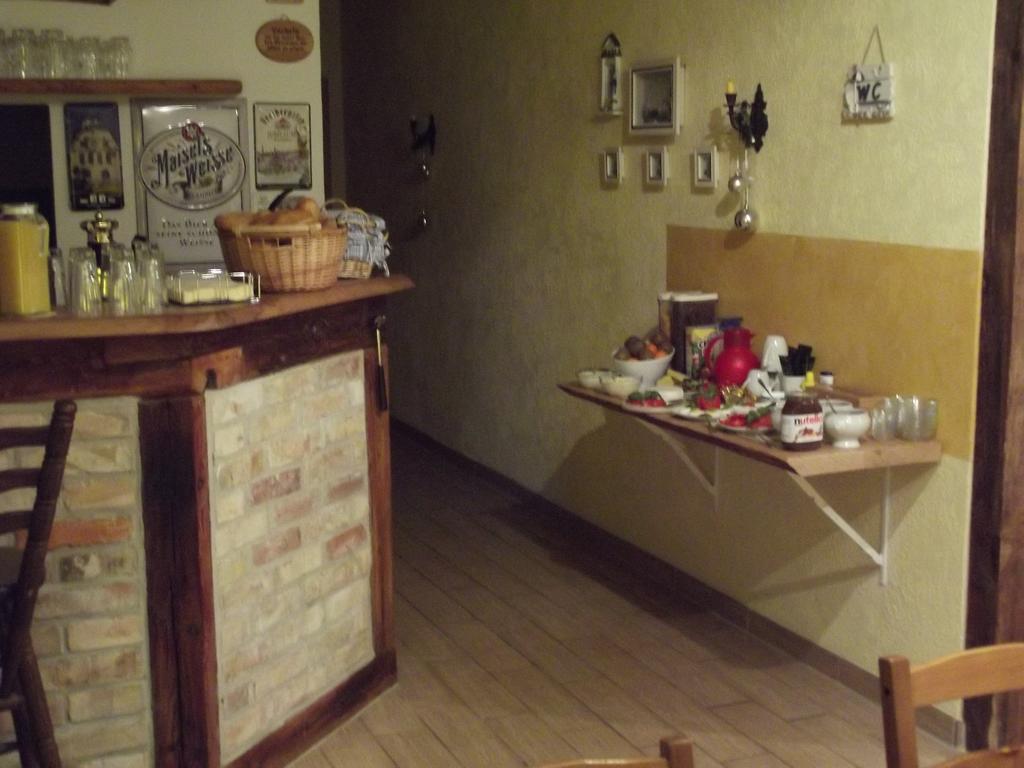 Pension Lindenhof Kachlin ภายนอก รูปภาพ