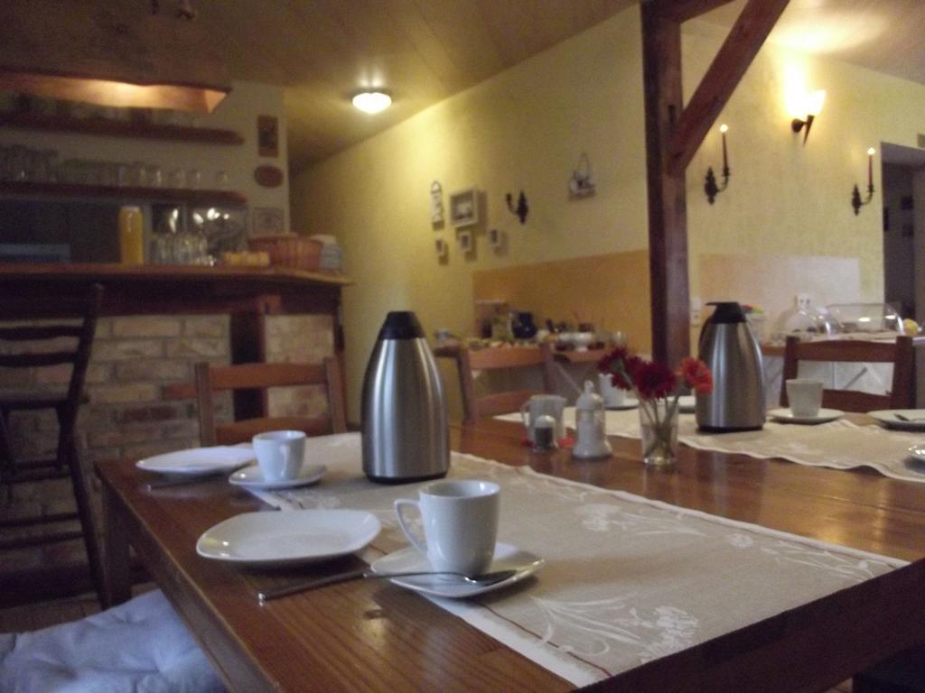 Pension Lindenhof Kachlin ภายนอก รูปภาพ